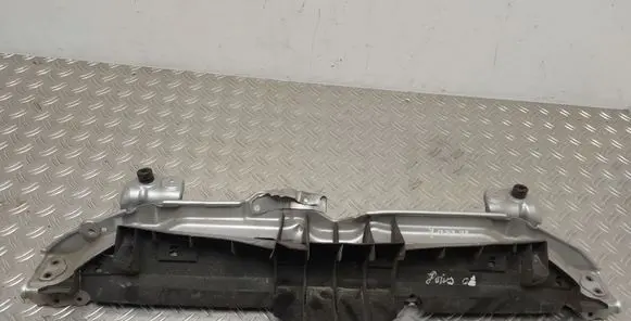 Toyota Yaris Top upper radiator support slam panel