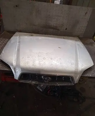 Subaru Legacy Engine bonnet/hood