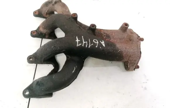 Mitsubishi Lancer Exhaust manifold