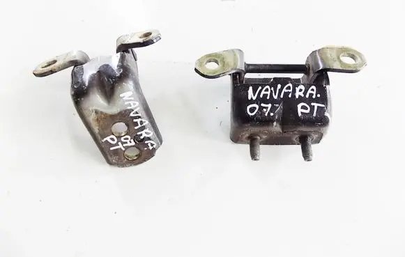 Nissan Navara D40 Rear door hinge set 