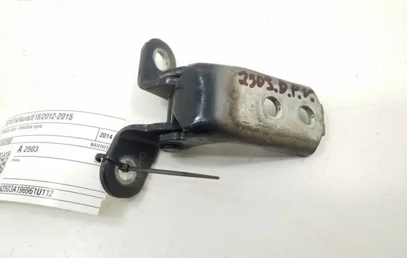 Toyota Auris E180 Front door upper hinge 6871002060