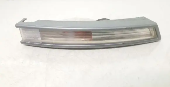Volkswagen PASSAT B6 Front bumper turn signal 3C0807718C 3C0953042L