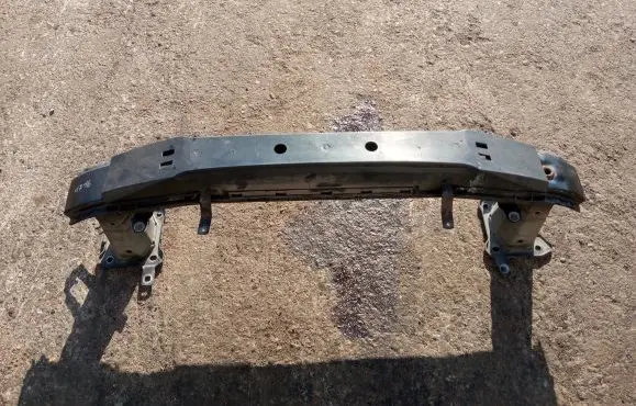 Volvo V50 Front bumper cross member