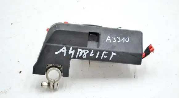 Audi A4 S4 B8 8K Battery relay fuse 4F0915519 120330