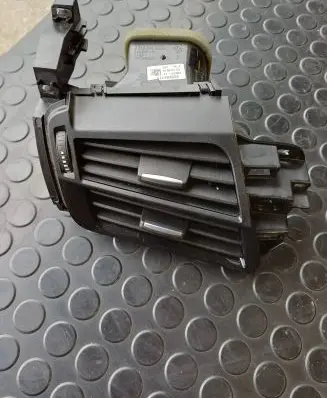BMW X5 F15 Dashboard side air vent grill/cover trim 925292711 0867911 0H0919026C