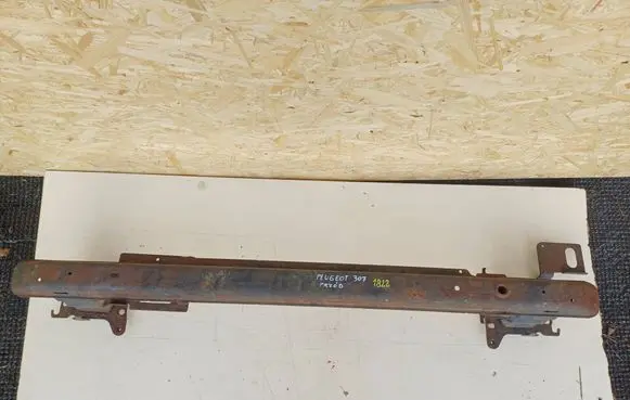 Peugeot 307 Front bumper support beam 