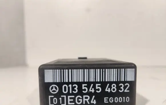 Mercedes-Benz Vito Viano W638 Other relay 0135454832