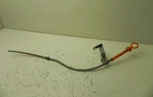 Volkswagen Polo V 6R Oil level dip stick 030115636A VD8704