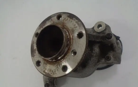 BMW 1 E81 E87 Front wheel hub spindle knuckle 677321004