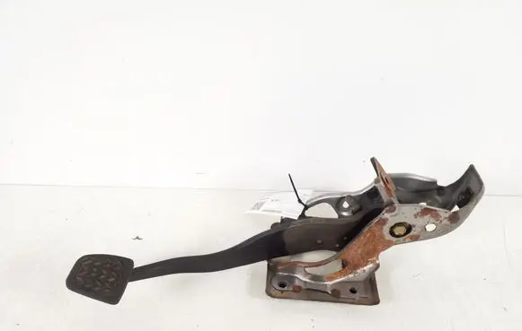 Toyota Avensis T250 Brake pedal 47101-05100