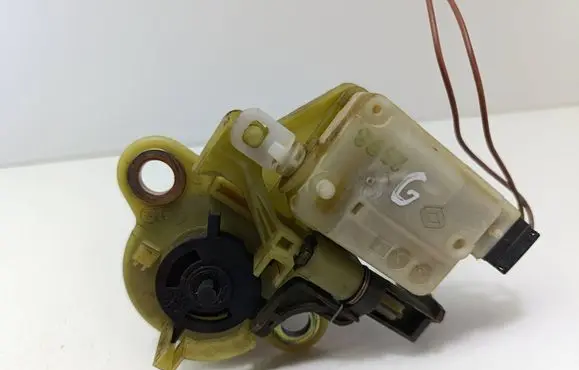 Renault Laguna I Tailgate boot lock/latch motor