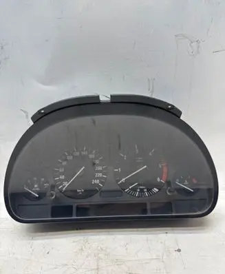 BMW 5 E39 Speedometer (instrument cluster) 110008784213 62116906122