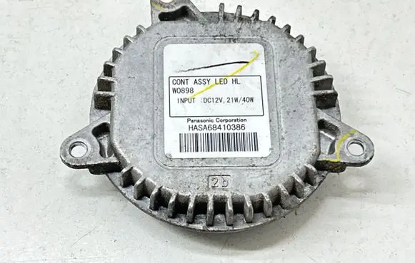 Nissan Navara D23 Headlight ballast module Xenon W0898 HASA68410386