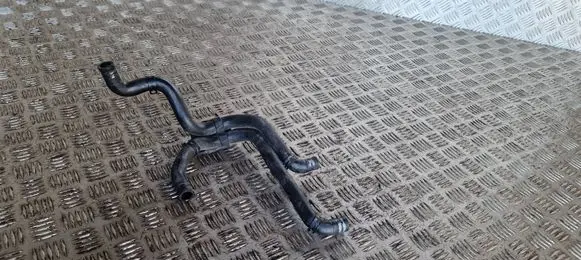 Volkswagen Golf V Coolant pipe/hose 