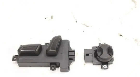 Volkswagen Golf VIII Other switches/knobs/shifts 8W0959747B