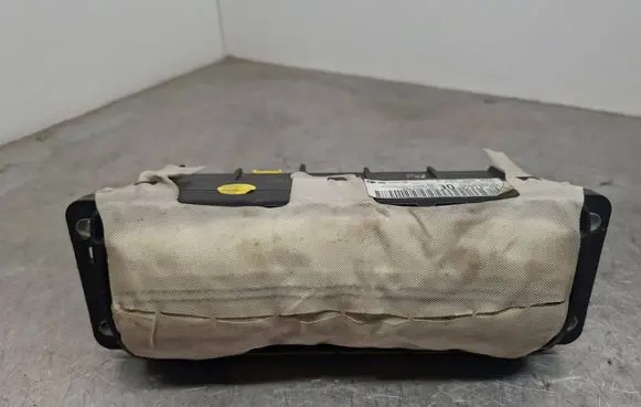 Volkswagen PASSAT B6 Passenger airbag 3C0880204C 30355699A