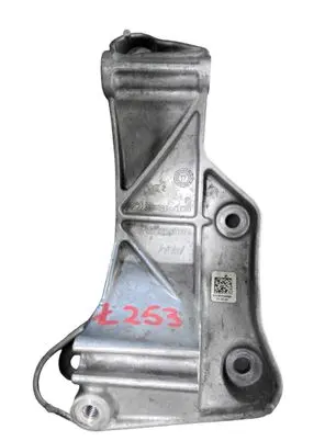 Mercedes-Benz A W177 AMG Generator/alternator bracket A1391550000