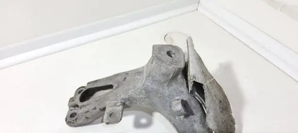 Audi A6 S6 C7 4G Engine mounting bracket 4G0199308E
