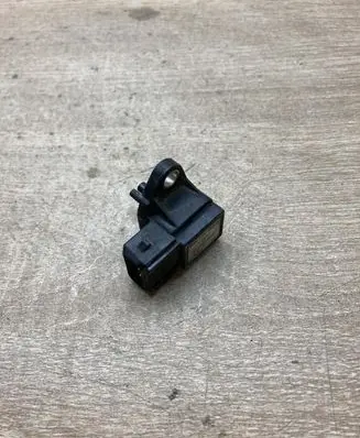 Audi A6 S6 C4 4A Air pressure sensor 046130385A 0798003260