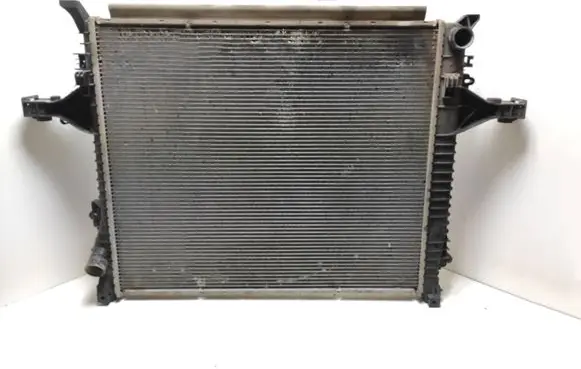 Volvo XC90 Coolant radiator 30681822