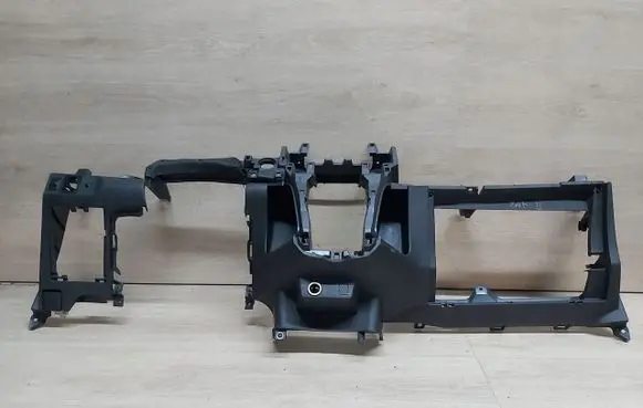 Toyota Yaris Dashboard 55451-0D030 55452-0D030