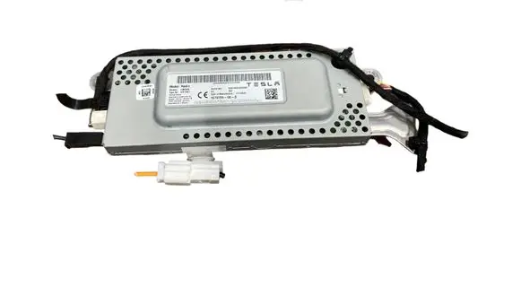 Tesla Model 3 Other control units/modules 107975500D 12212019 A04190210000P