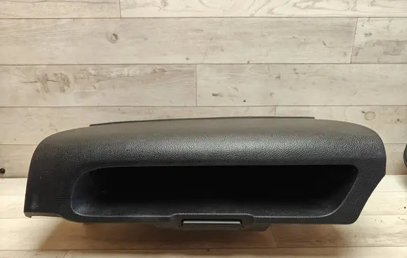 Nissan Note (E11) Glove box lid/cover 685109U100