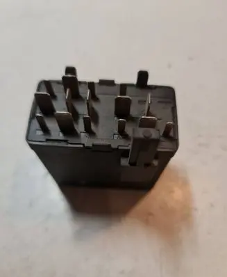 Volkswagen Golf III Other relay 1H0906123 05340300