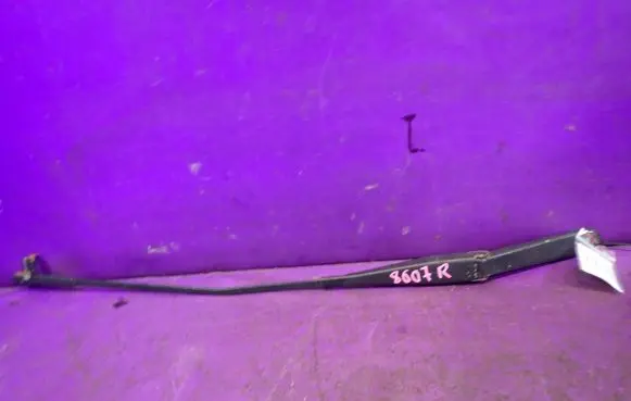 Ford Focus C-MAX Front wiper blade arm 4M5117526CB