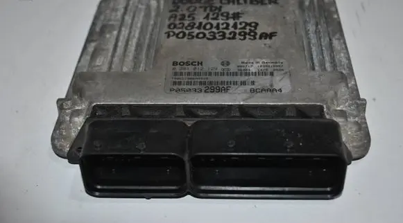 Dodge Caliber Engine control unit/module 0281012129 P05033299AF