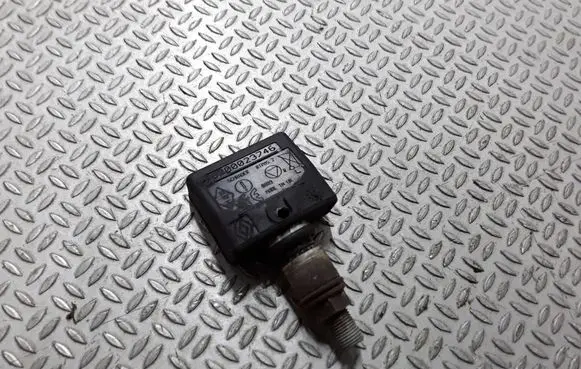 Renault Laguna II Tire pressure sensor 8200023746