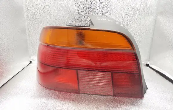 BMW 5 E39 Rear/tail lights 8358031 2VP00724001
