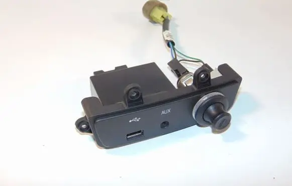 SsangYong Korando USB socket connector 8971034010HDX 8121034100 202008944