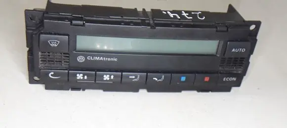Volkswagen Golf IV Climate control unit