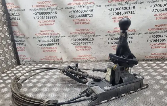 Volkswagen Touran I Gear shifter/selector 1T0711049BD