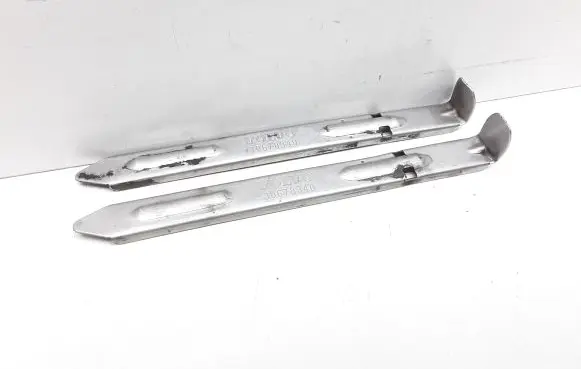 Volvo S80 Headlight/headlamp mounting bracket 30678340