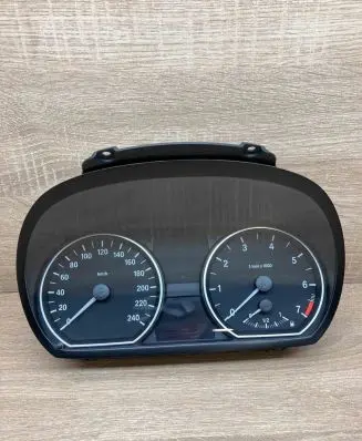 BMW 1 E81 E87 Speedometer (instrument cluster) 9187038 150333450