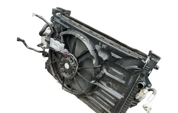 Volvo V40 Radiator set 1137328713 31319166