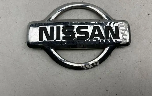 Nissan Almera Tino Manufacturer badge logo/emblem 84890BU300