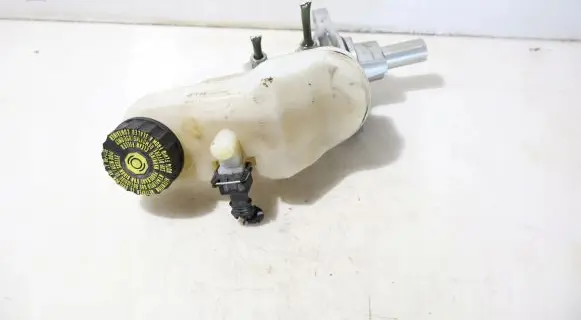 Peugeot 108 Master brake cylinder 800976