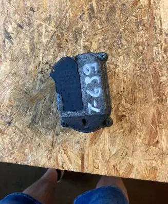 Audi A8 S8 D3 4E Intake manifold valve actuator/motor 059129886D 2900309551 A2C53100045