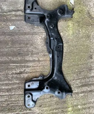 Toyota Corolla E110 Front axle beam 78965428