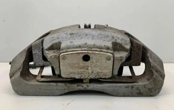 BMW 5 F10 F11 Front brake caliper 6786818