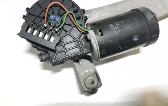Mercedes-Benz CLK A208 C208 Wiper motor 0390241429