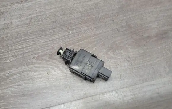Volvo V70 Brake pedal sensor switch 8622064