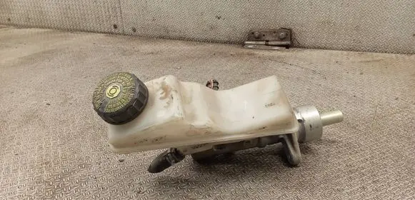 Toyota Avensis T250 Master brake cylinder