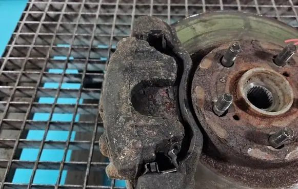 Toyota Avensis T250 Front brake caliper IMPRK1600231