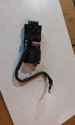 Mercedes-Benz CLS C219 Fuse module 2115452901