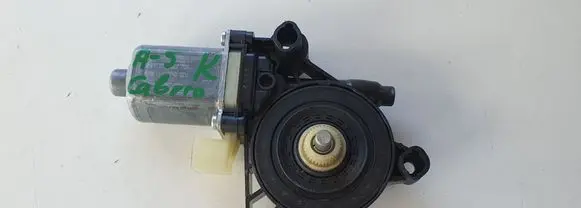 Audi A5 Front door window regulator motor 8W0959802