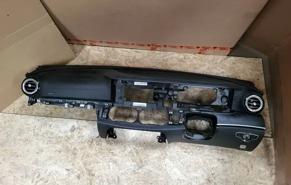Mercedes-Benz E W213 Dashboard 21368099049